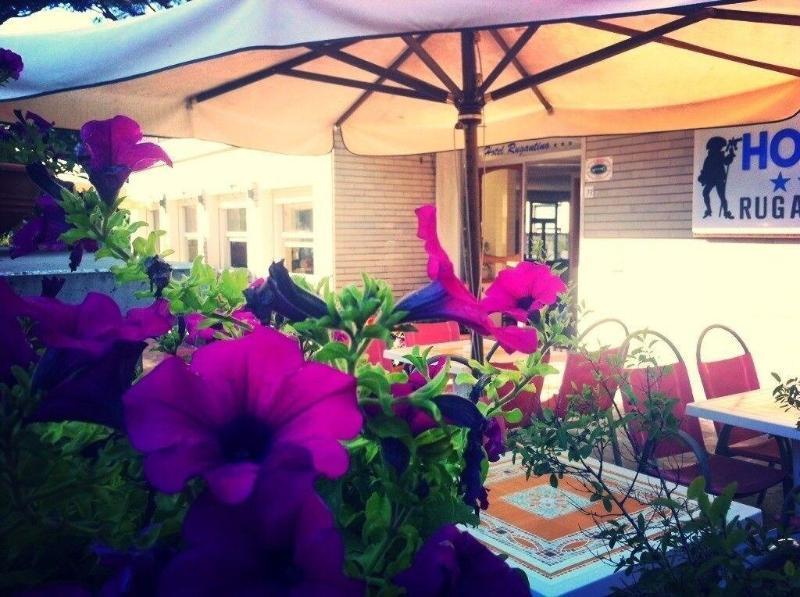 Hotel Rugantino Чезенатіко Екстер'єр фото