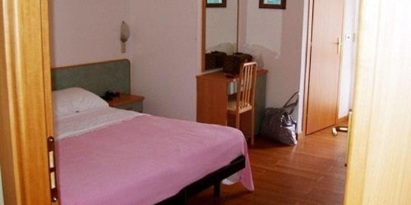 Hotel Rugantino Чезенатіко Екстер'єр фото