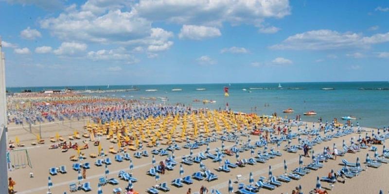 Hotel Rugantino Чезенатіко Екстер'єр фото