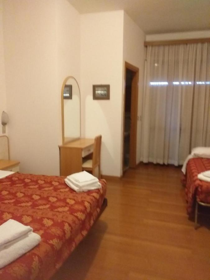 Hotel Rugantino Чезенатіко Екстер'єр фото